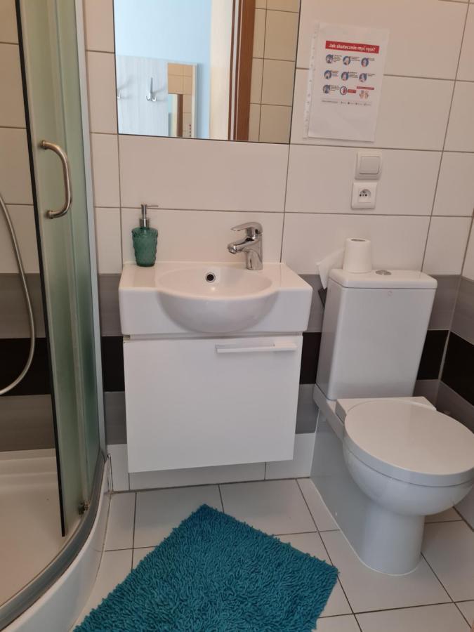 Bela - Pokoje Z Aneksami I Apartamenty Колобжег Екстер'єр фото