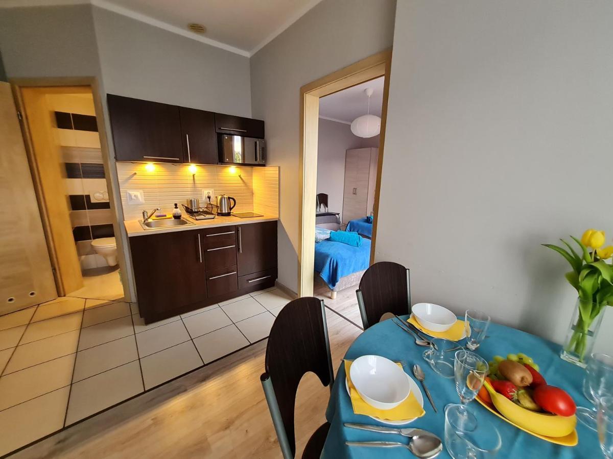 Bela - Pokoje Z Aneksami I Apartamenty Колобжег Екстер'єр фото