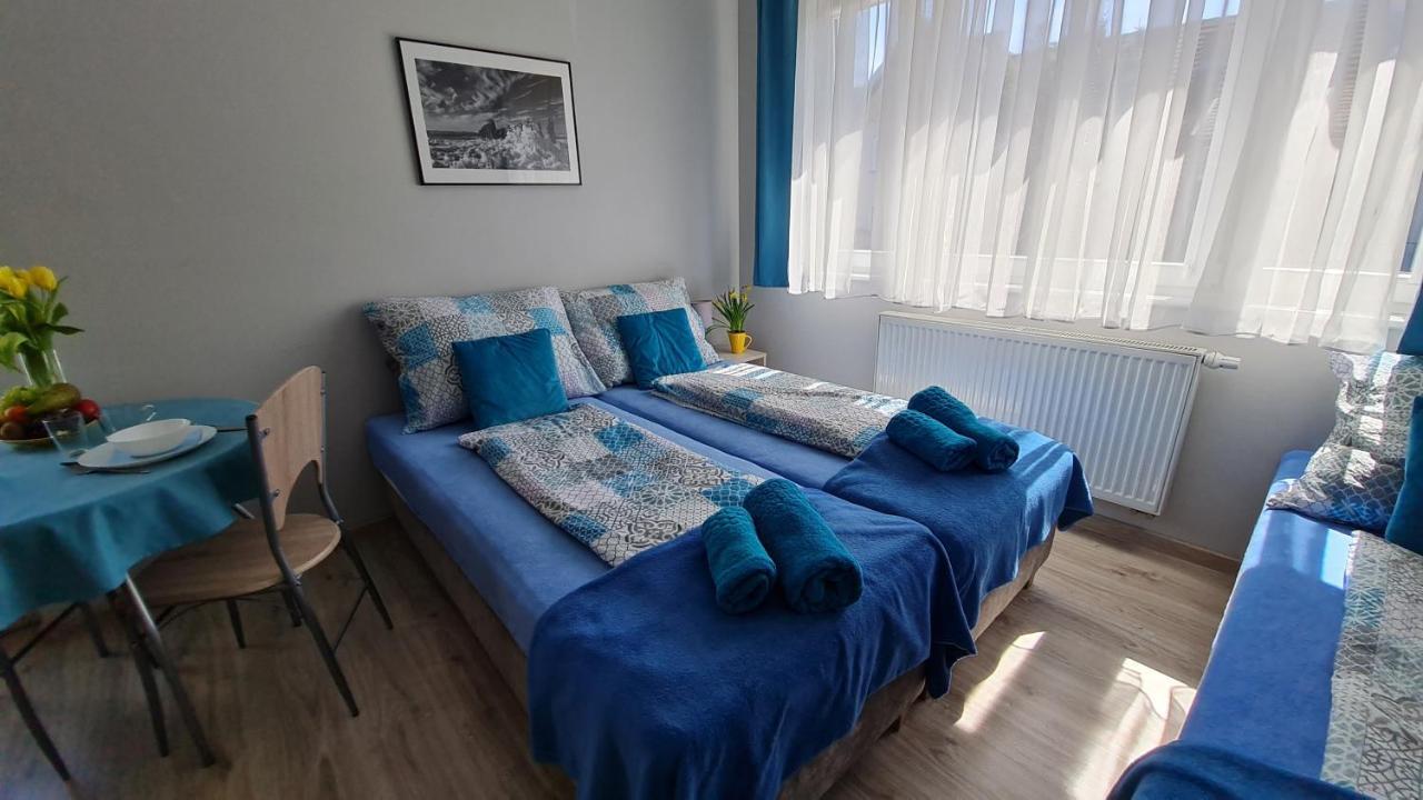 Bela - Pokoje Z Aneksami I Apartamenty Колобжег Екстер'єр фото