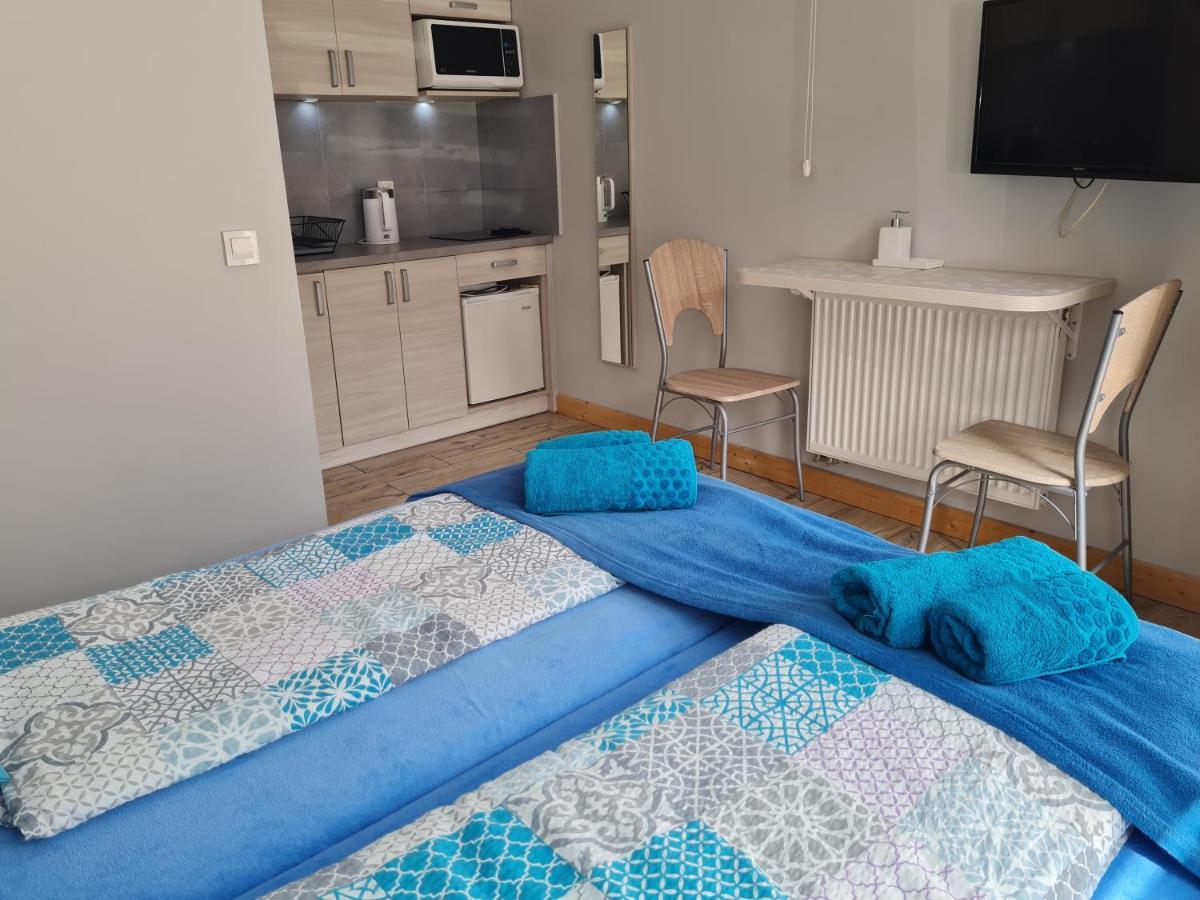 Bela - Pokoje Z Aneksami I Apartamenty Колобжег Екстер'єр фото