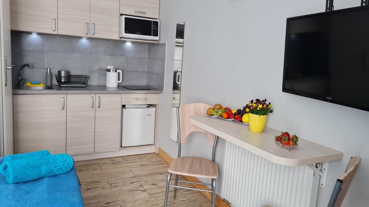 Bela - Pokoje Z Aneksami I Apartamenty Колобжег Екстер'єр фото