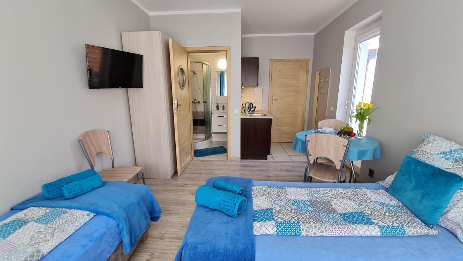 Bela - Pokoje Z Aneksami I Apartamenty Колобжег Екстер'єр фото