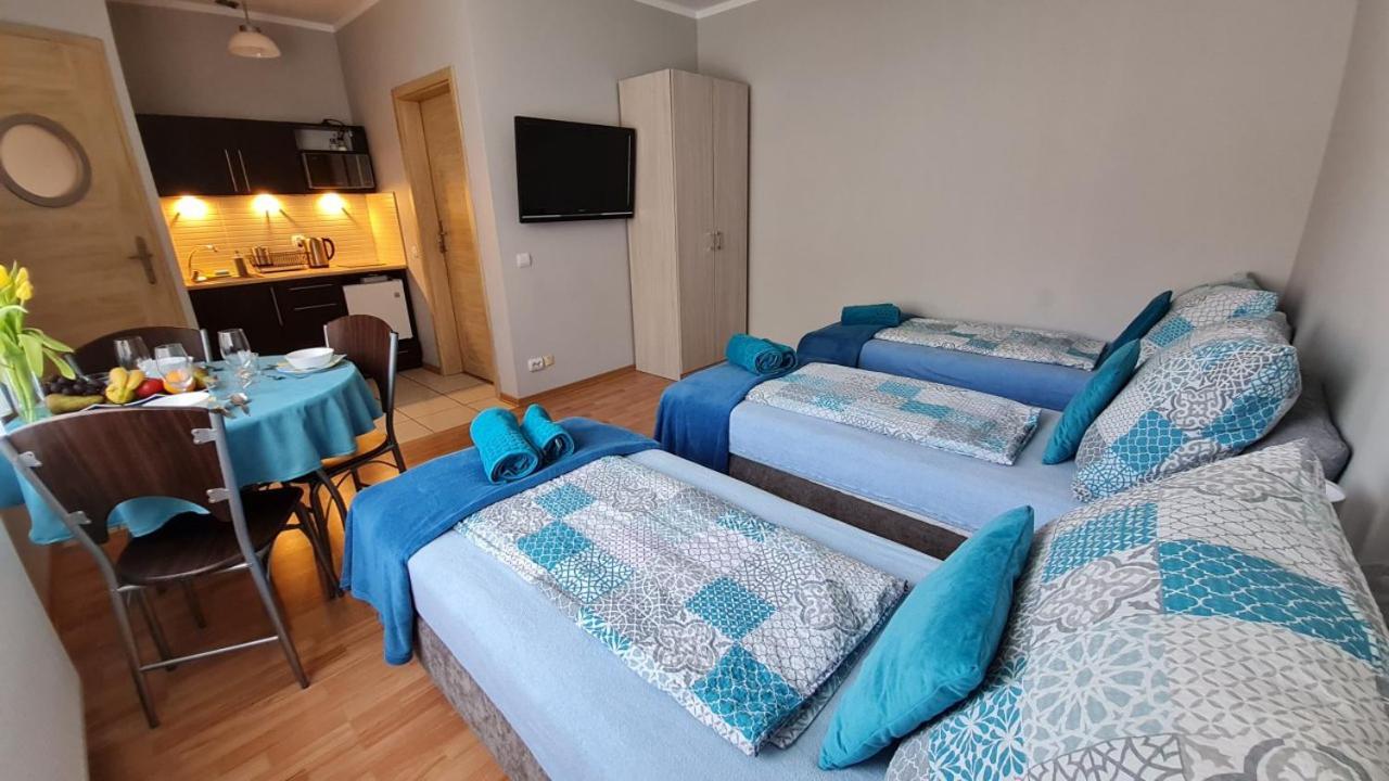 Bela - Pokoje Z Aneksami I Apartamenty Колобжег Екстер'єр фото